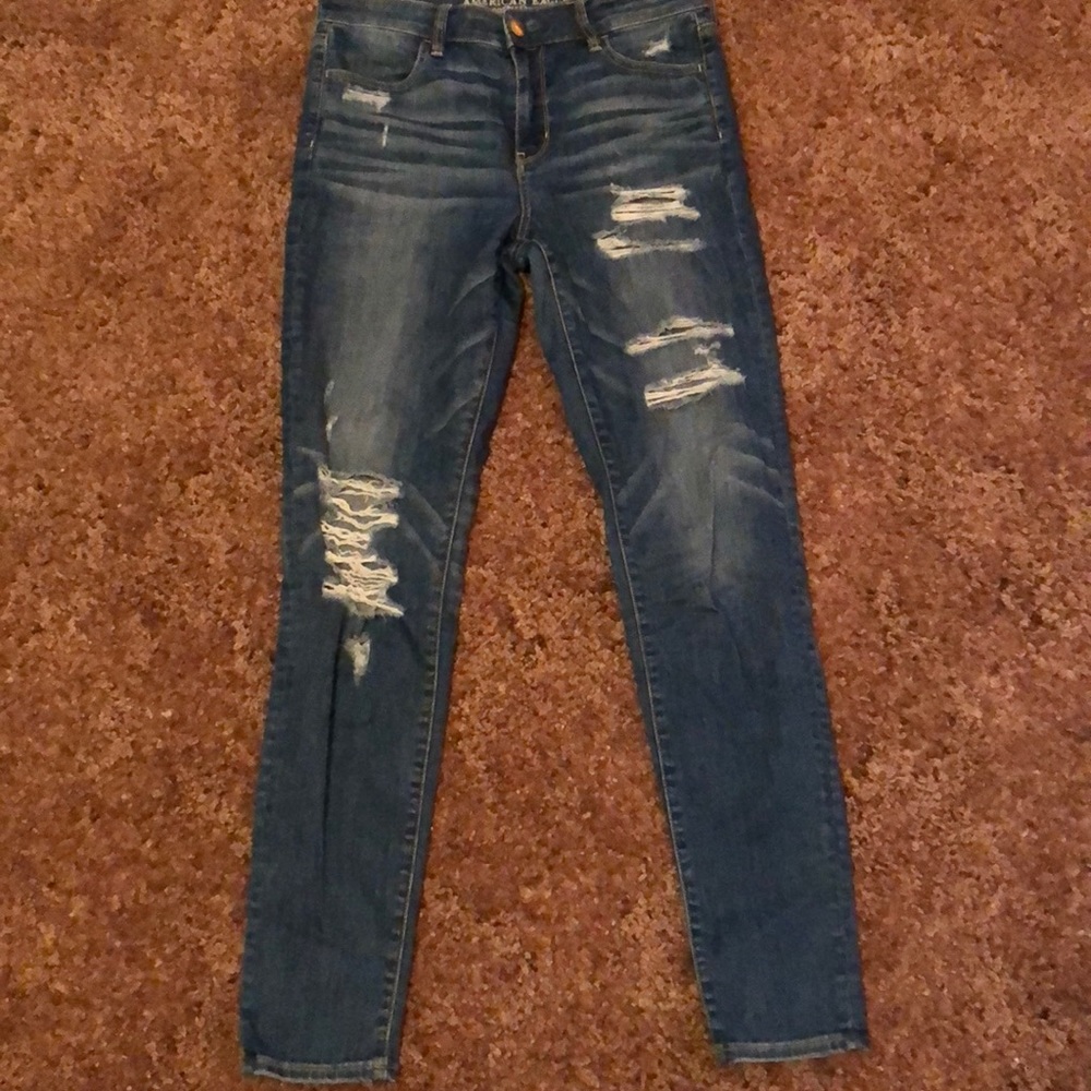 American Eagle Distressed Hi-Rise Jegging